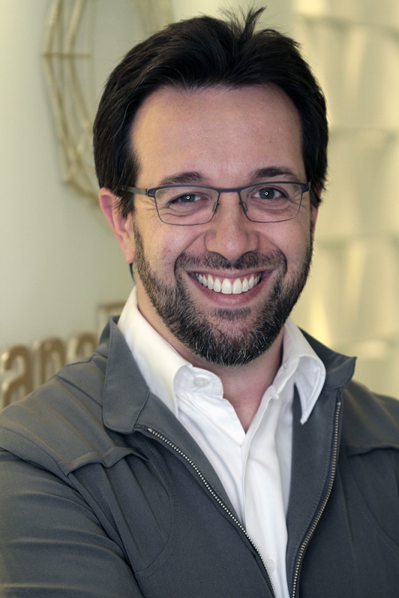 Dr. Guilherme Carrilho